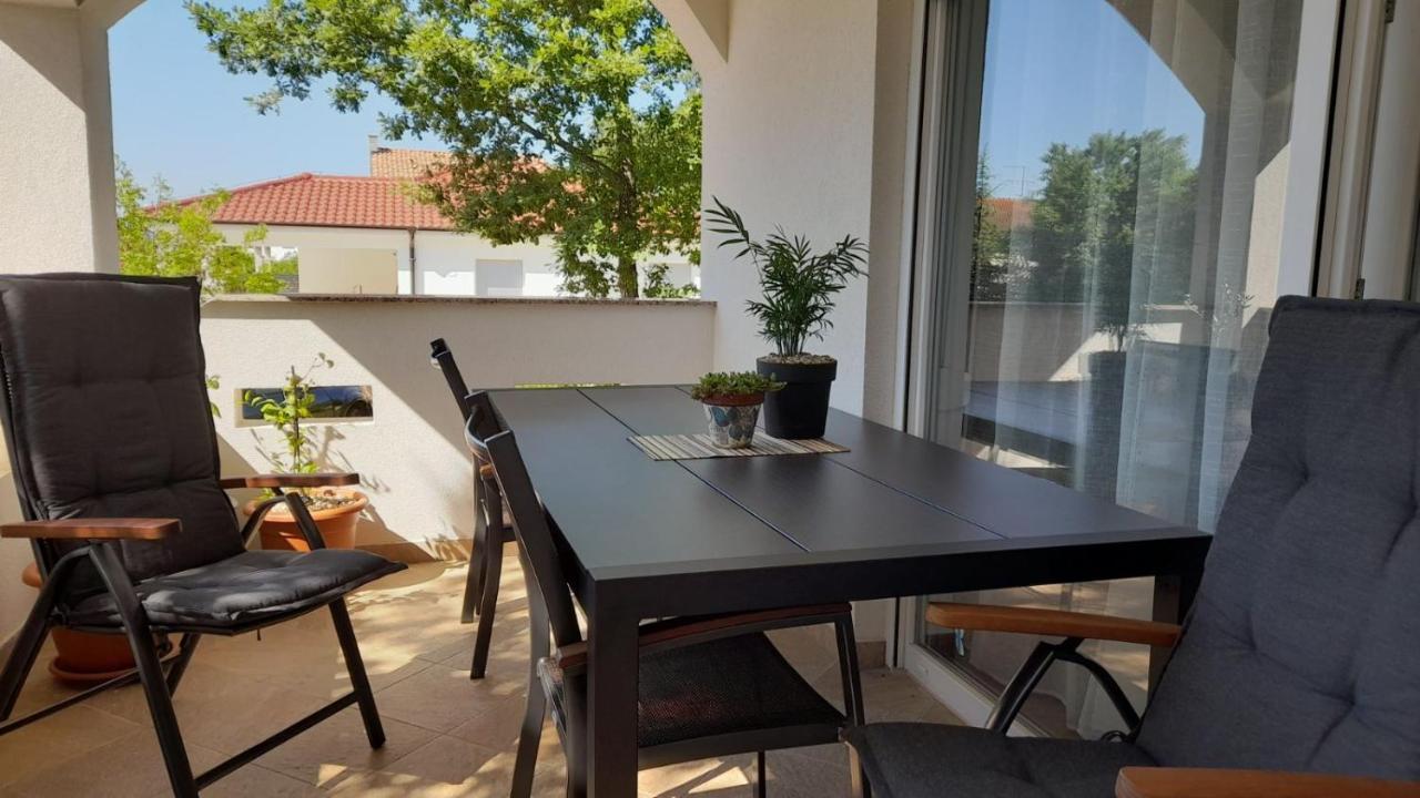 Apartments & Room Danijel Pinezići Extérieur photo
