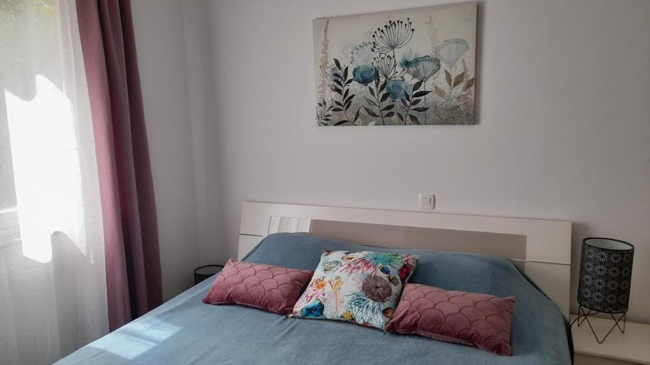 Apartments & Room Danijel Pinezići Extérieur photo