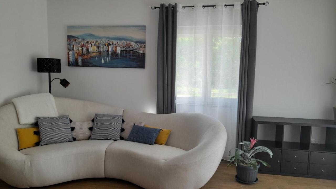 Apartments & Room Danijel Pinezići Extérieur photo