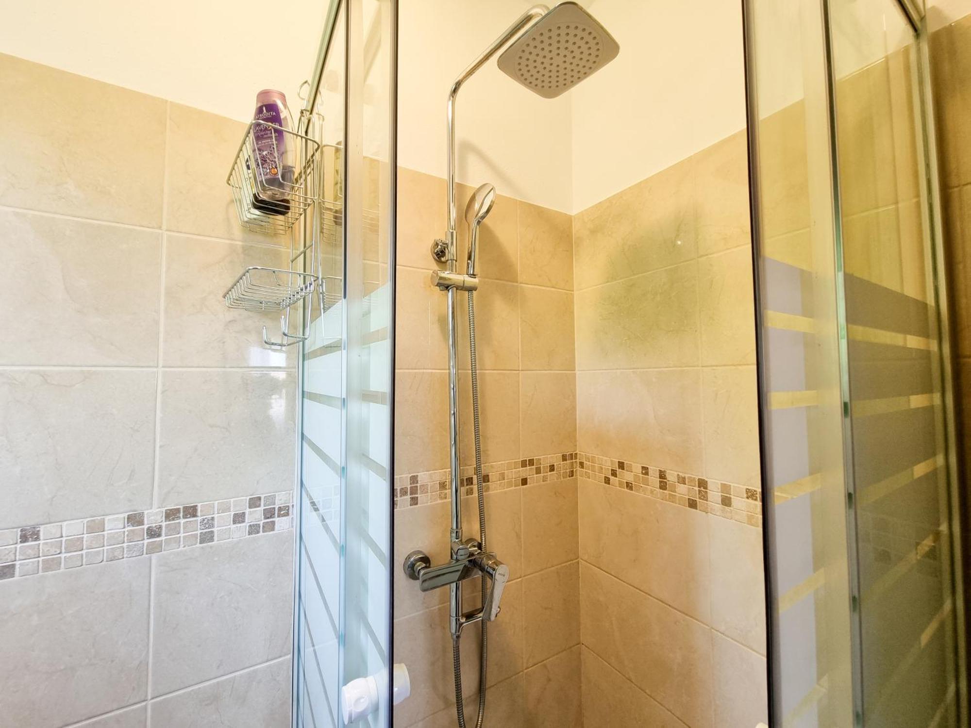 Apartments & Room Danijel Pinezići Extérieur photo
