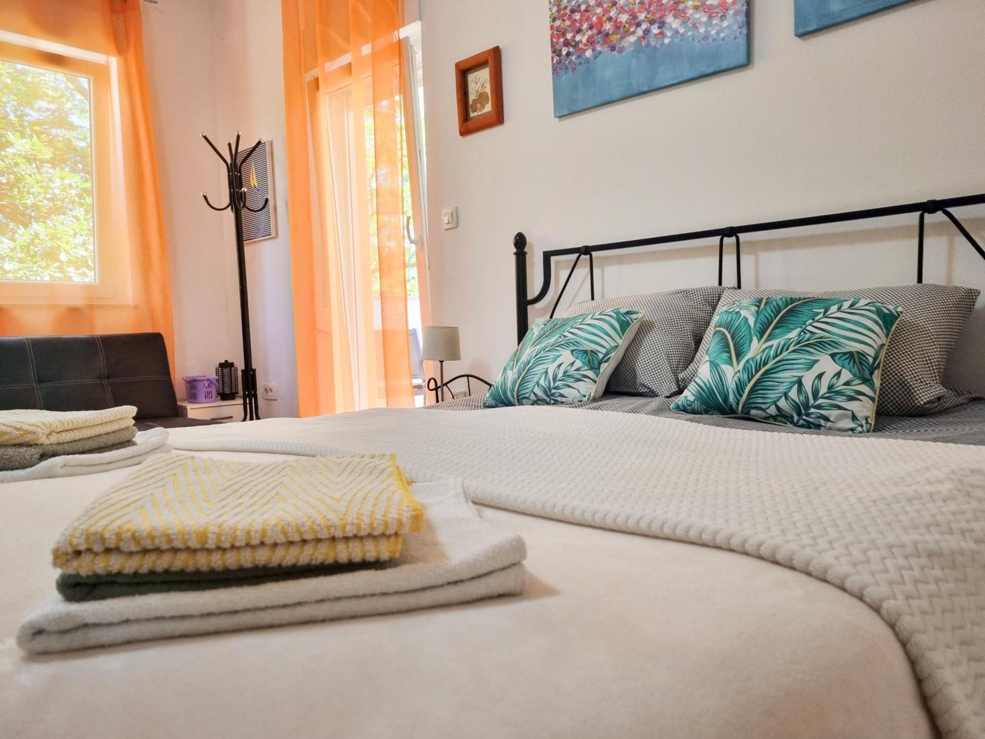 Apartments & Room Danijel Pinezići Extérieur photo