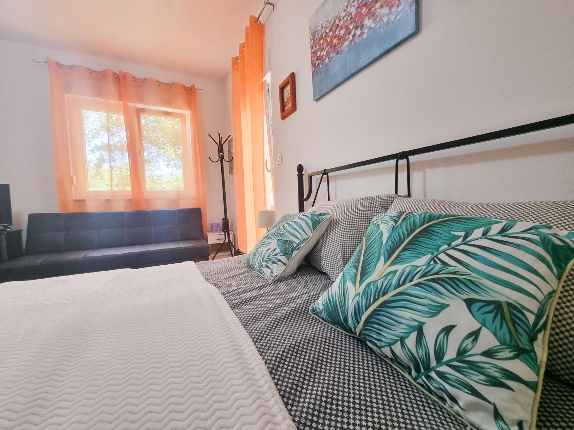 Apartments & Room Danijel Pinezići Extérieur photo